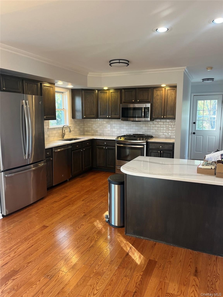 8 Marion Avenue - Photo 8