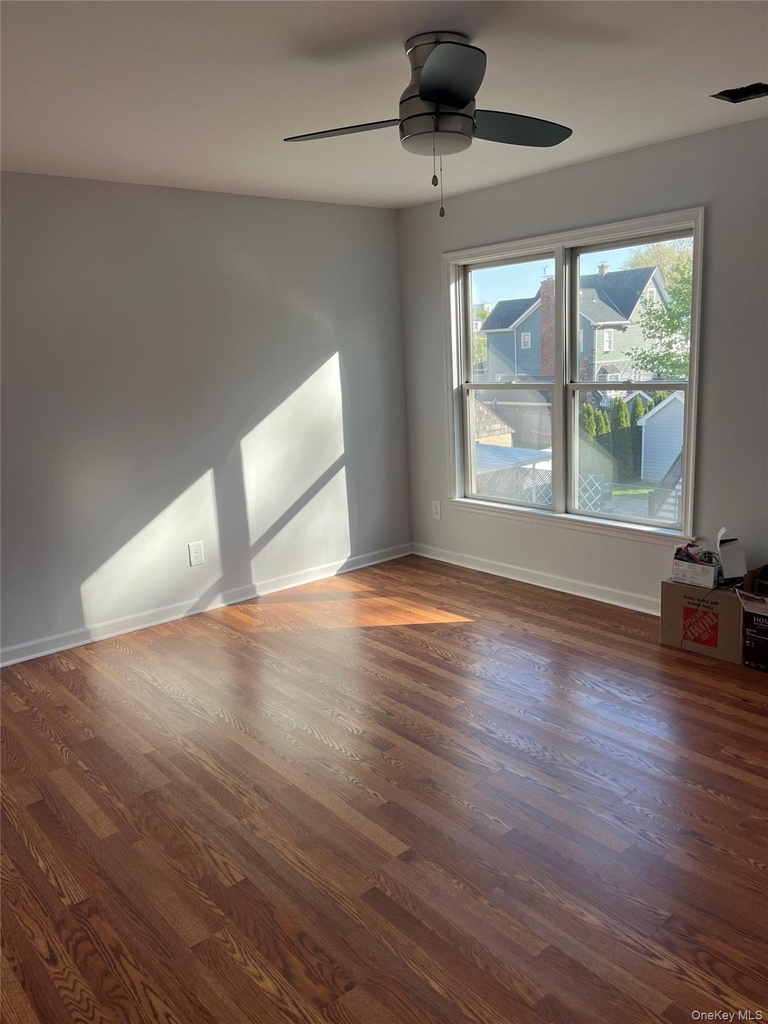 8 Marion Avenue - Photo 15