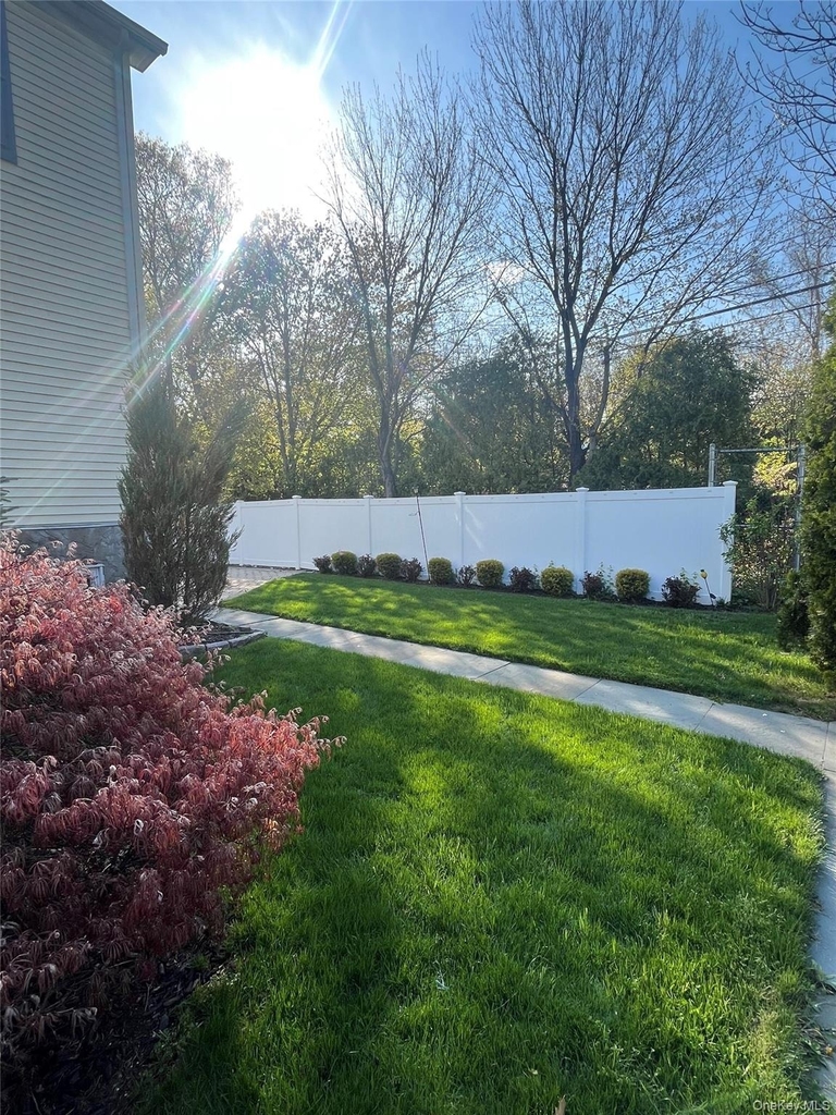 8 Marion Avenue - Photo 1