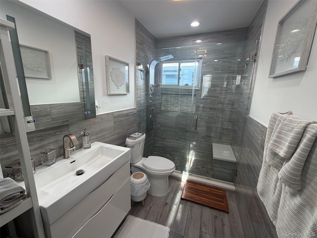 326 E Walnut Street - Photo 6