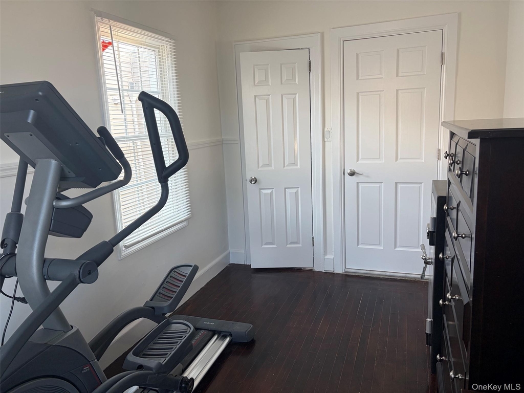 326 E Walnut Street - Photo 12