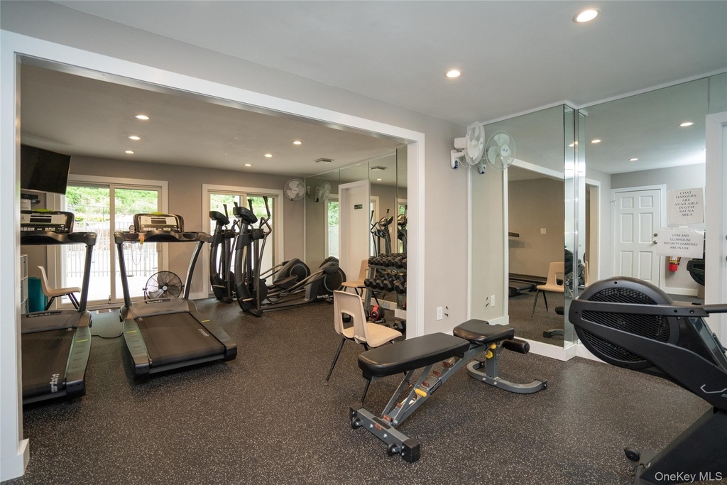 100 Woodlake Drive W - Photo 26