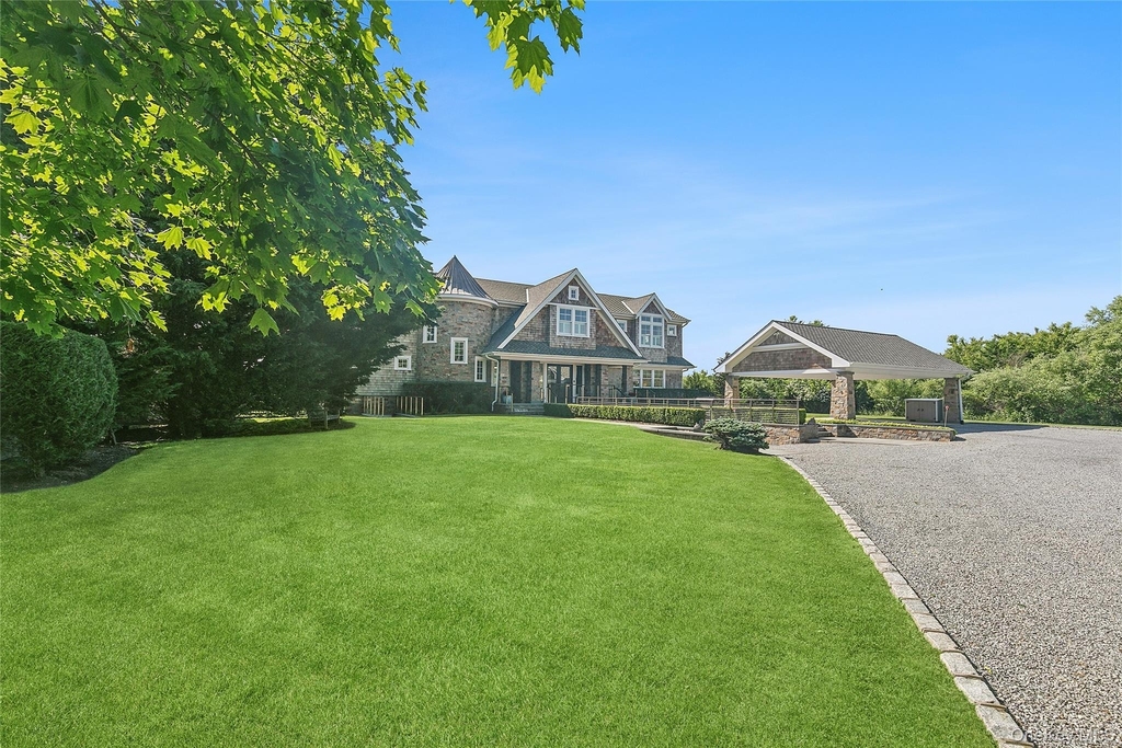 61 A South Bay Avenue - Photo 2