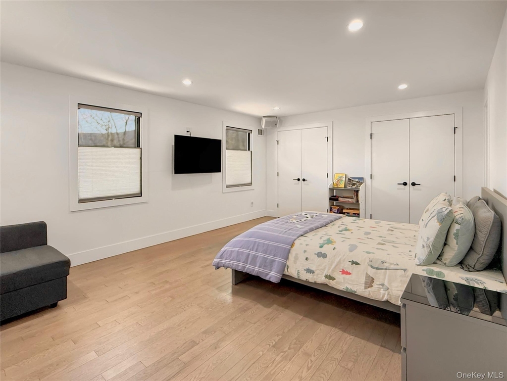 12 Hudson River Lane - Photo 11