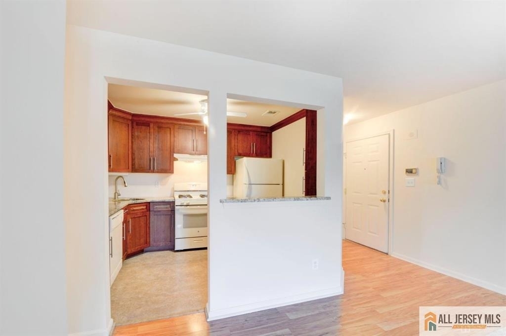 1909 Tanglewood Court - Photo 6