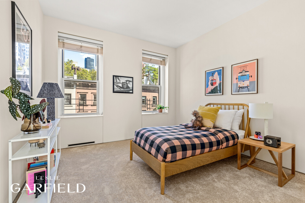 240 E 61st Street - Photo 14