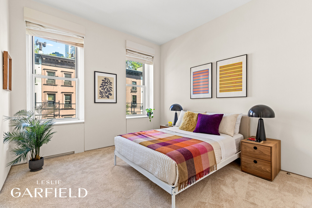 240 E 61st Street - Photo 11