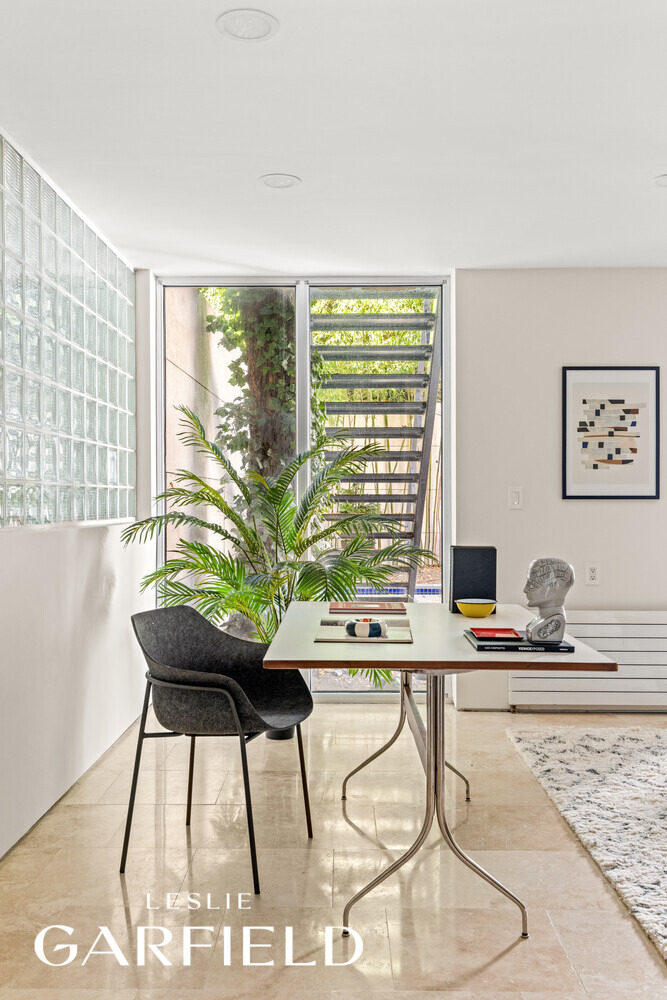 240 E 61st Street - Photo 8