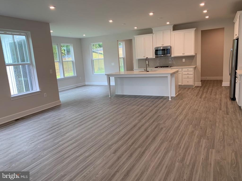 150 Boxelder Drive - Photo 2