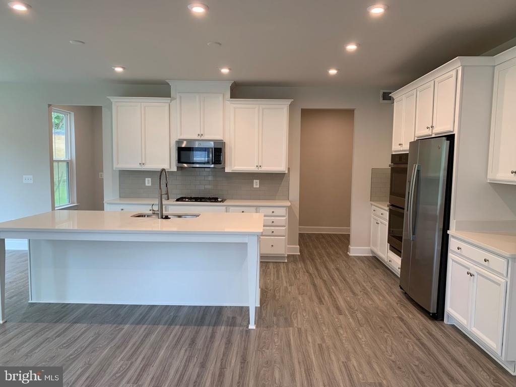 150 Boxelder Drive - Photo 3