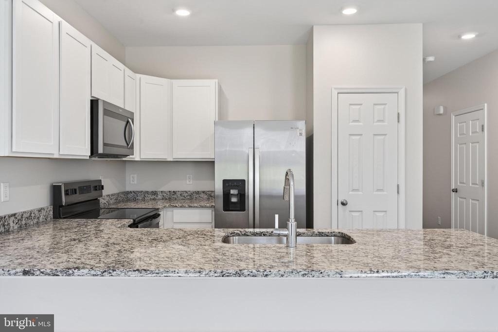 183 Caterpillar Drive - Photo 7