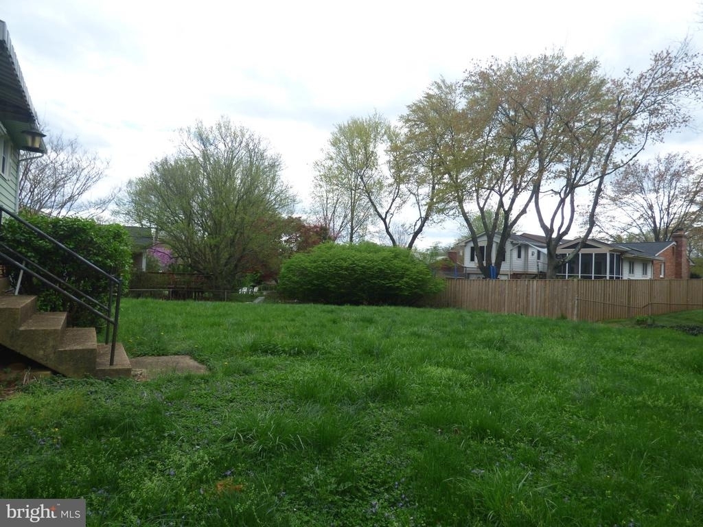 1744 Great Falls Street - Photo 12