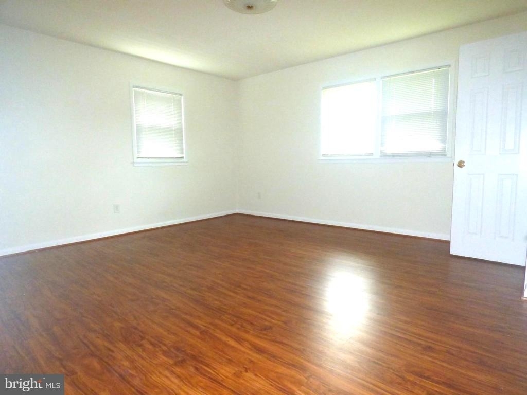 1744 Great Falls Street - Photo 7