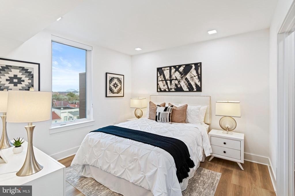 701 N Henry Street - Photo 24