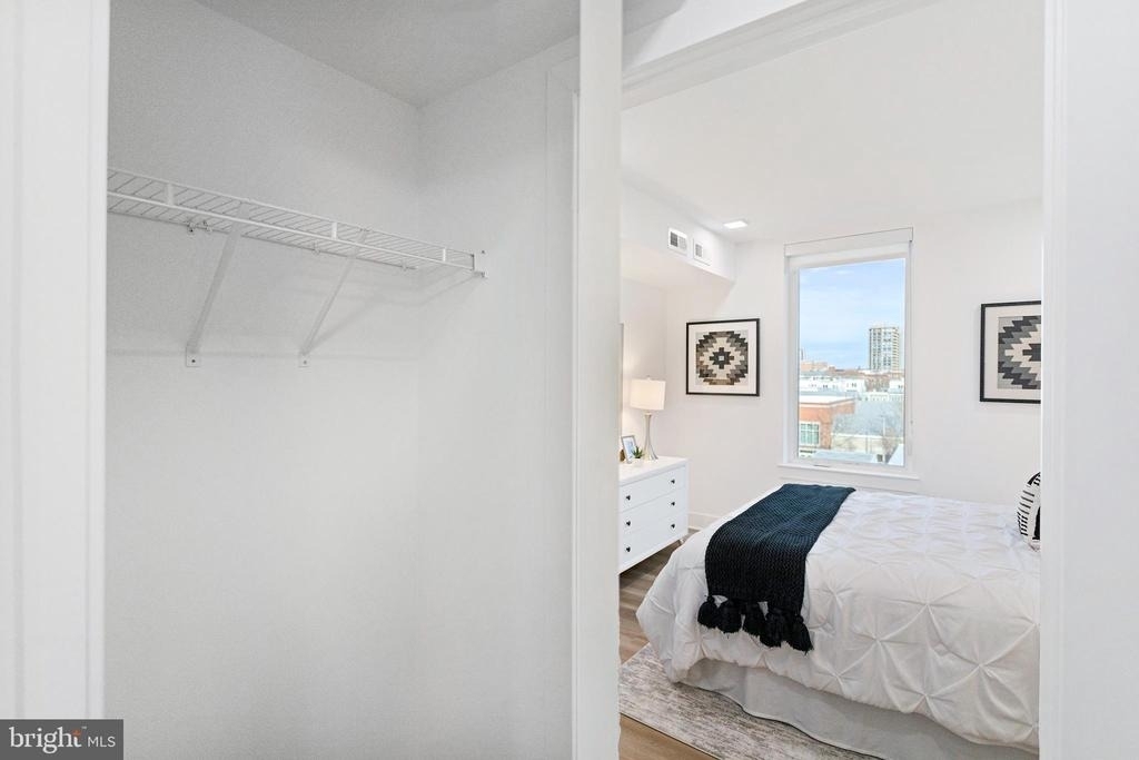 701 N Henry Street - Photo 21