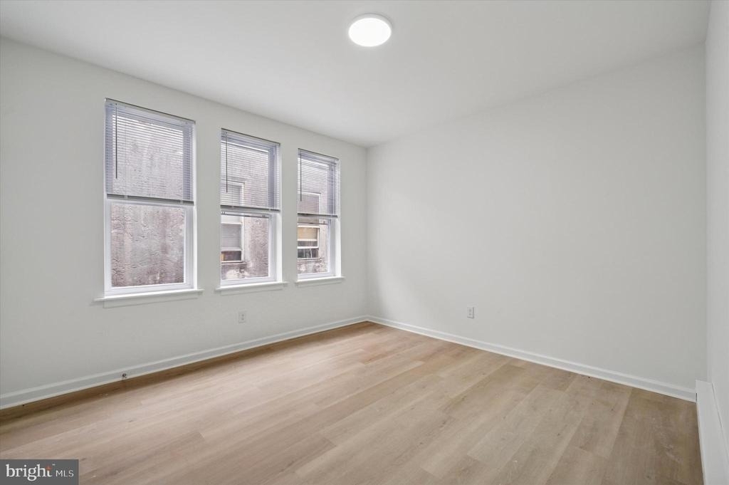 5431 Walnut Street - Photo 3