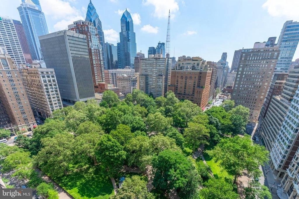 222 W Rittenhouse Square - Photo 16