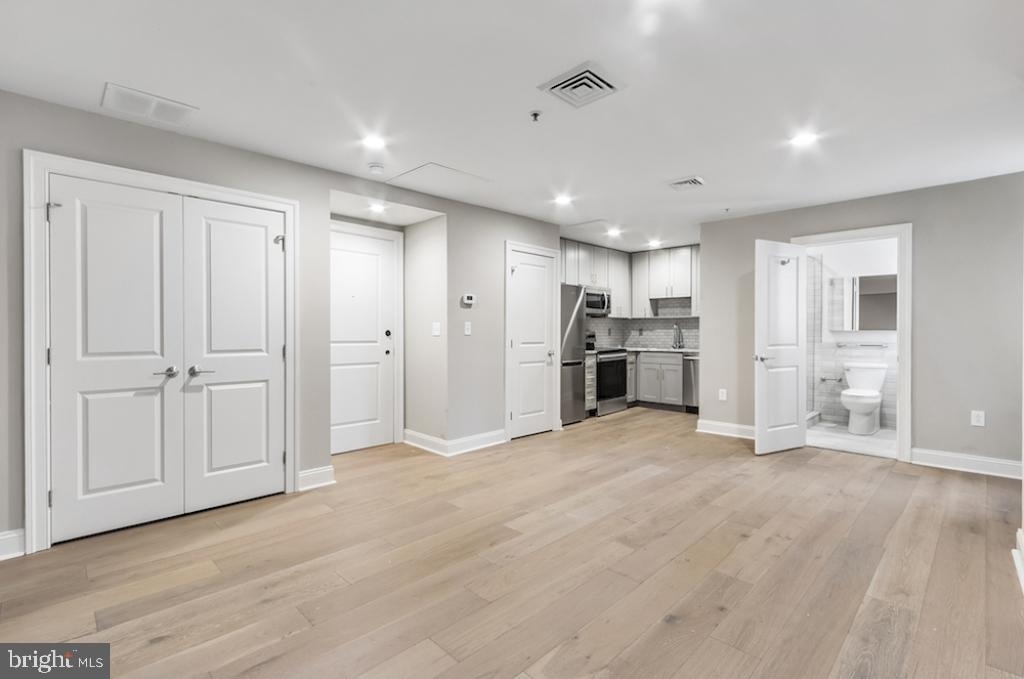 222 W Rittenhouse Square - Photo 0