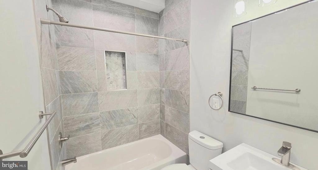 5233 Chancellor Street - Photo 8