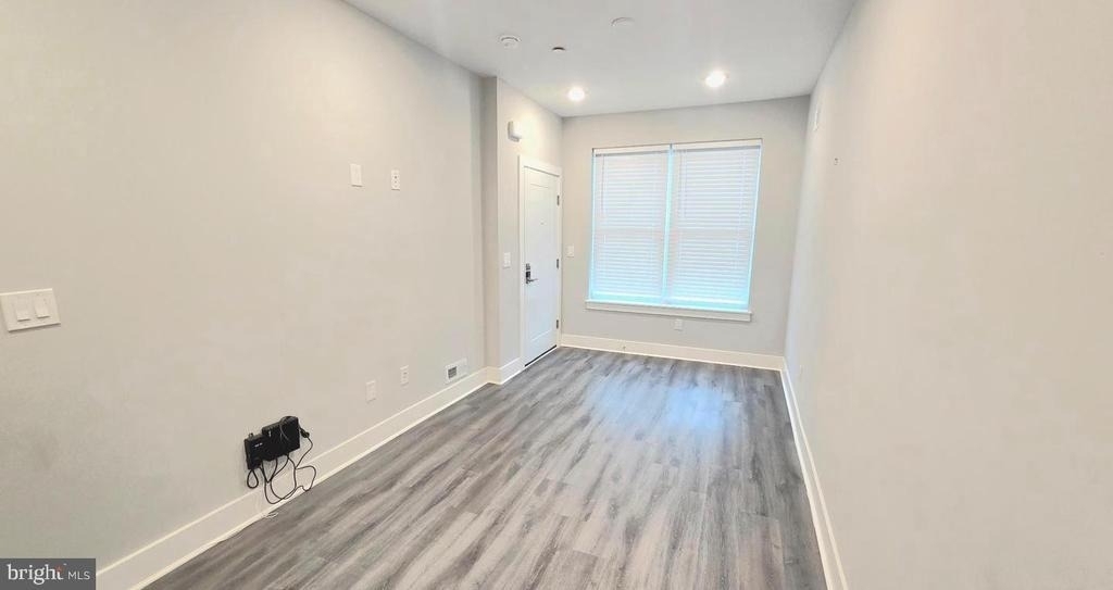 5233 Chancellor Street - Photo 5