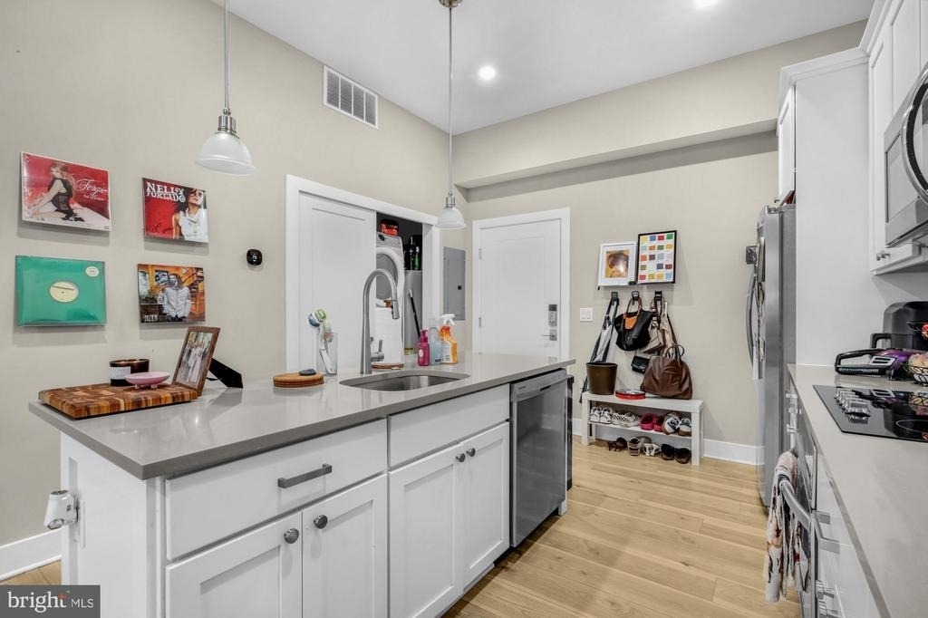2621 W Jefferson Street - Photo 6
