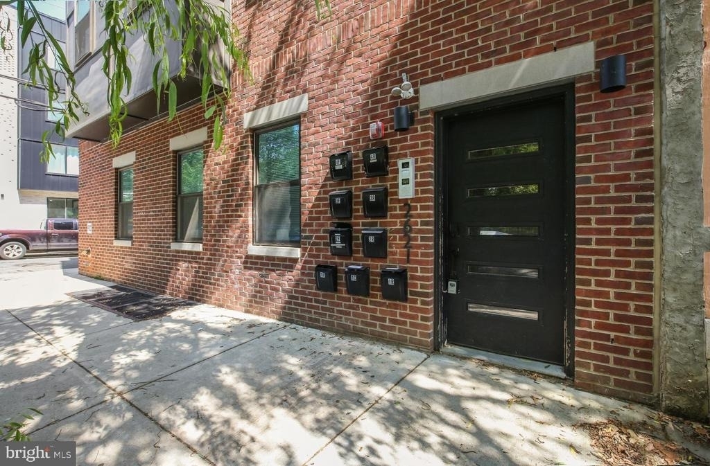 2621 W Jefferson Street - Photo 11