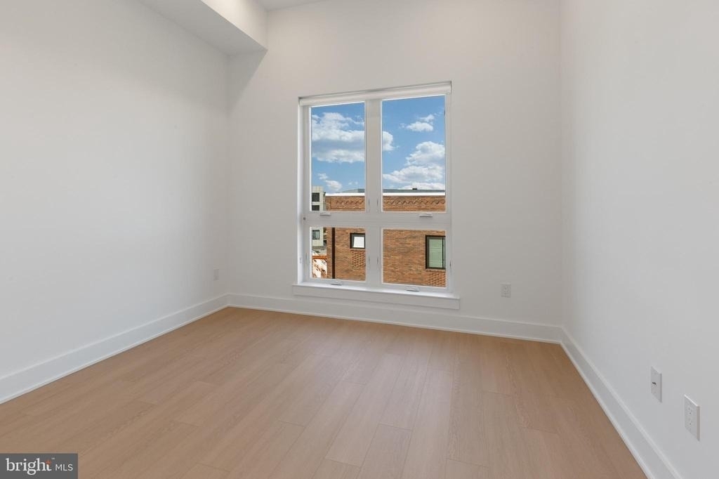 1731 Tilghman Street - Photo 8