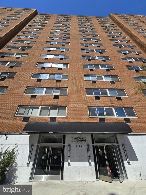 2101-17 Chestnut Street - Photo 0