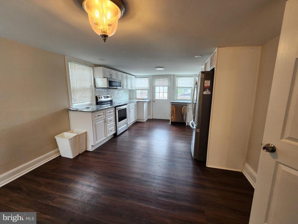 129 Shearer Street - Photo 1