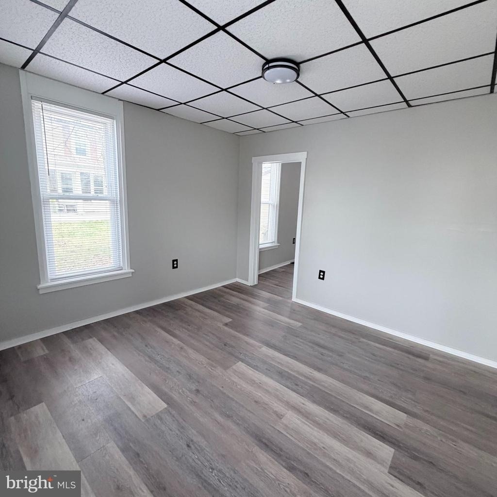 980 Scotland Ave - Photo 1