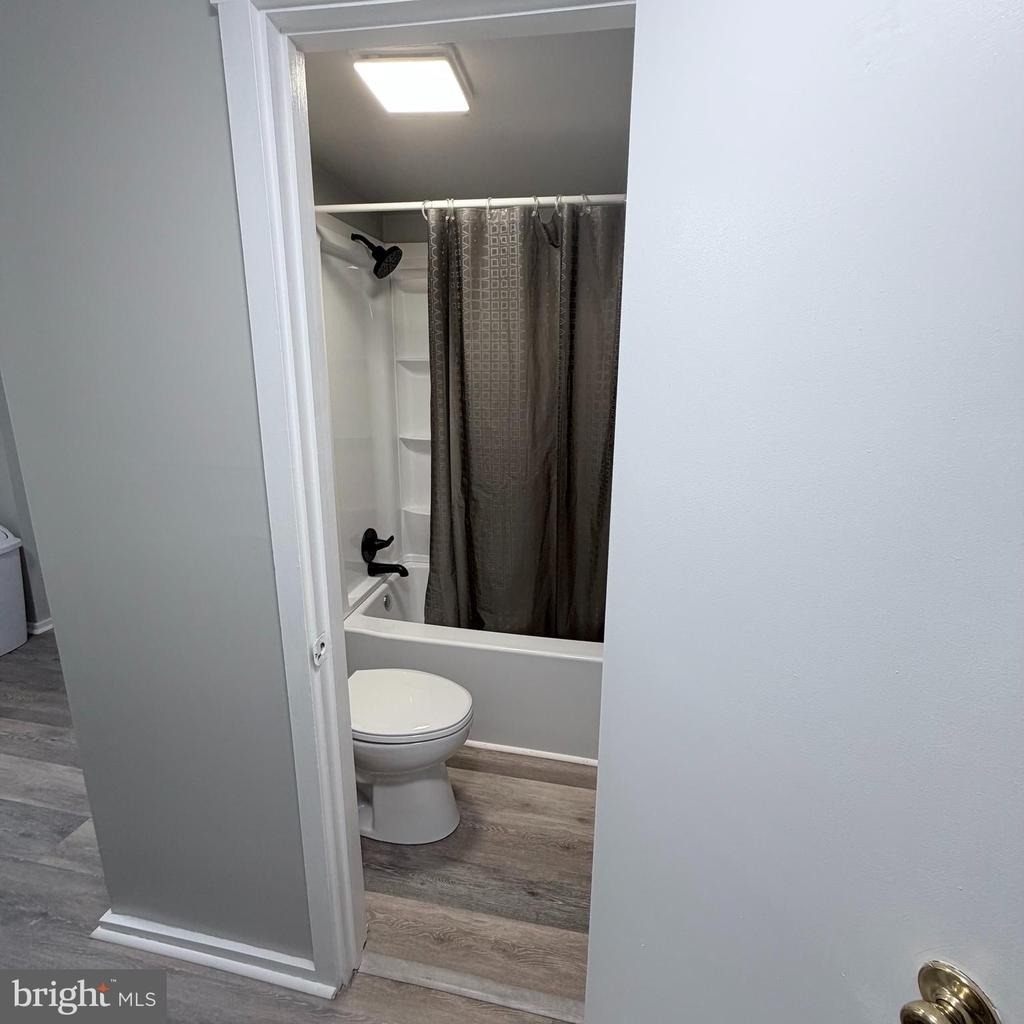 980 Scotland Ave - Photo 9