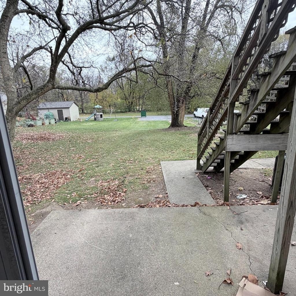 980 Scotland Ave - Photo 11