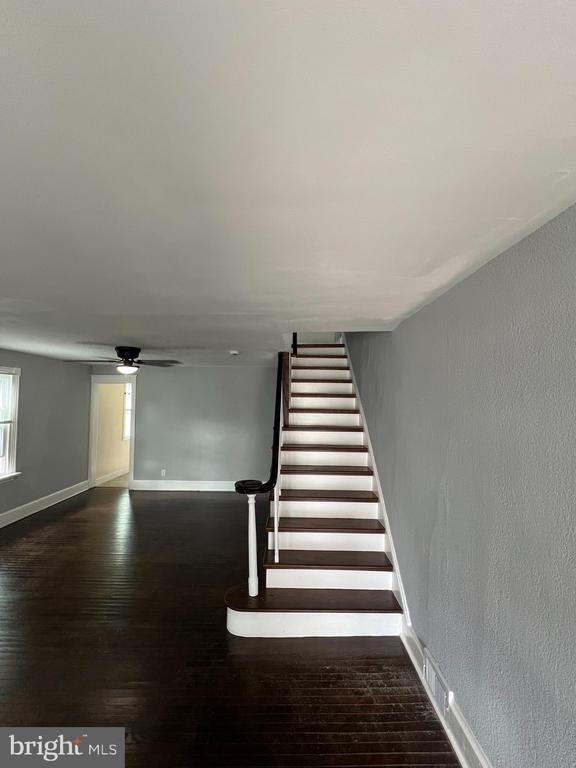 1312 E 13th Street - Photo 9