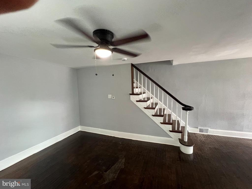 1312 E 13th Street - Photo 7