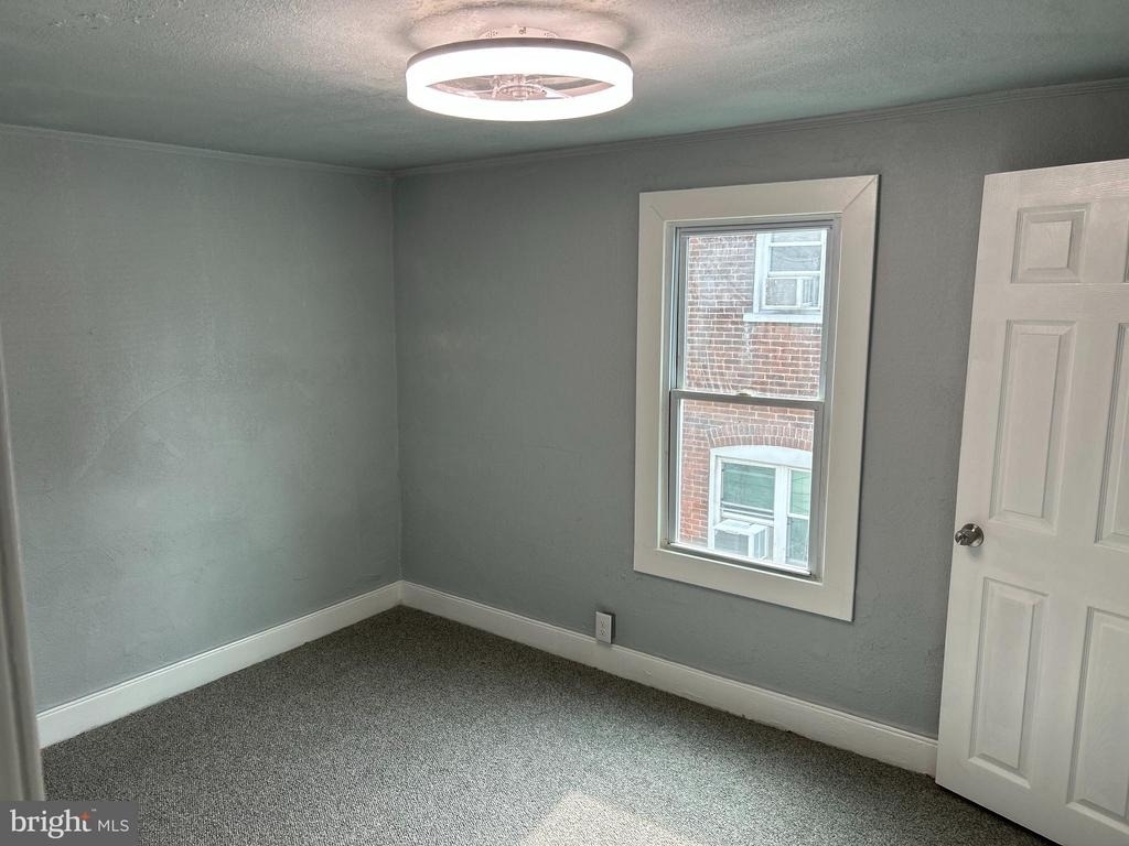 1312 E 13th Street - Photo 16