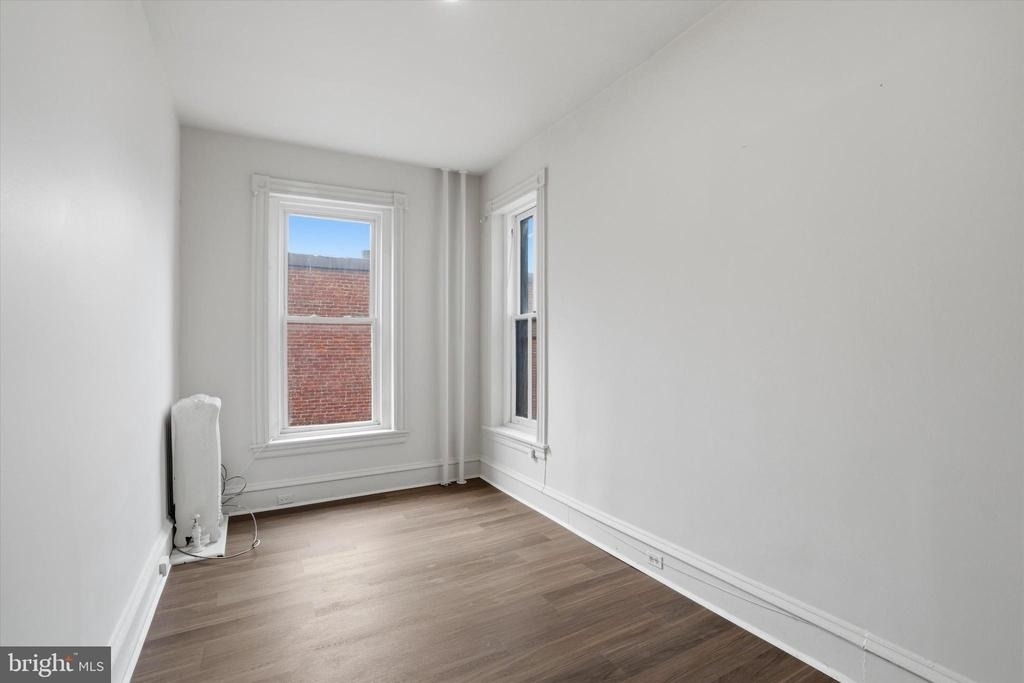 112 N 11th Street - Photo 8