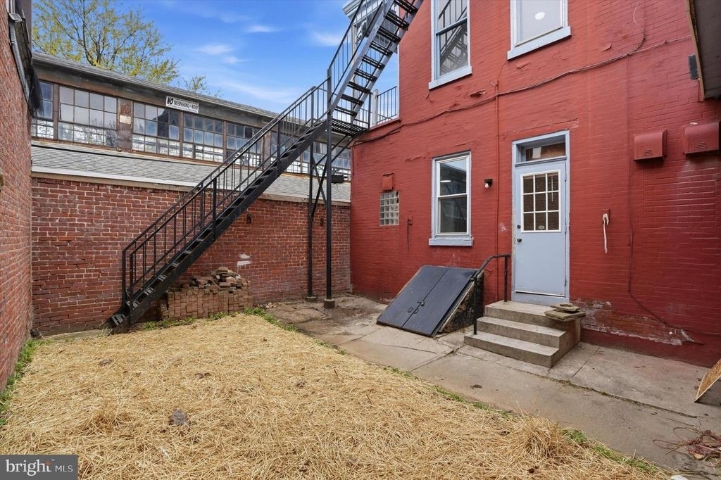 112 N 11th Street - Photo 14