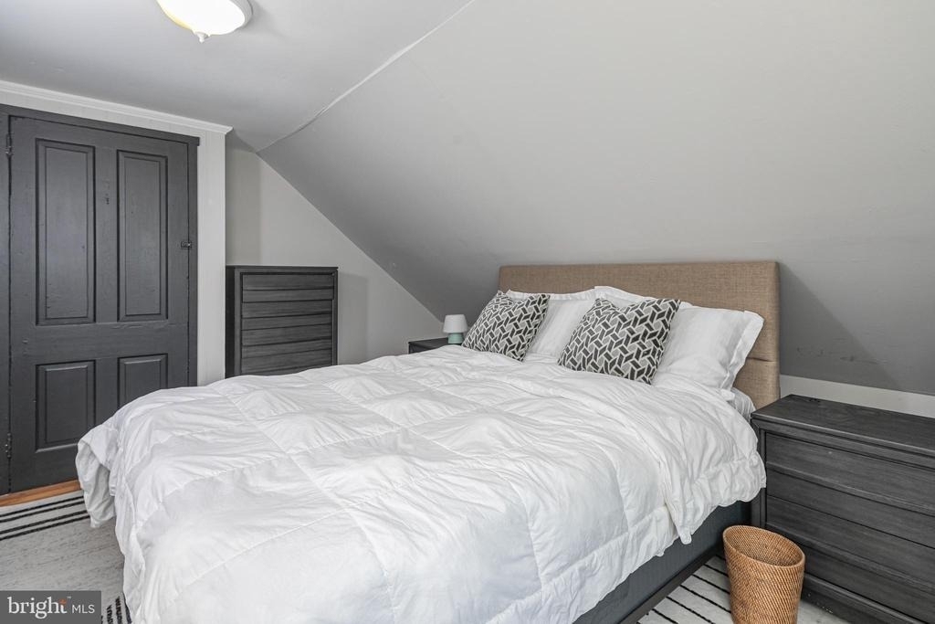 357 Nassau Street - Photo 18