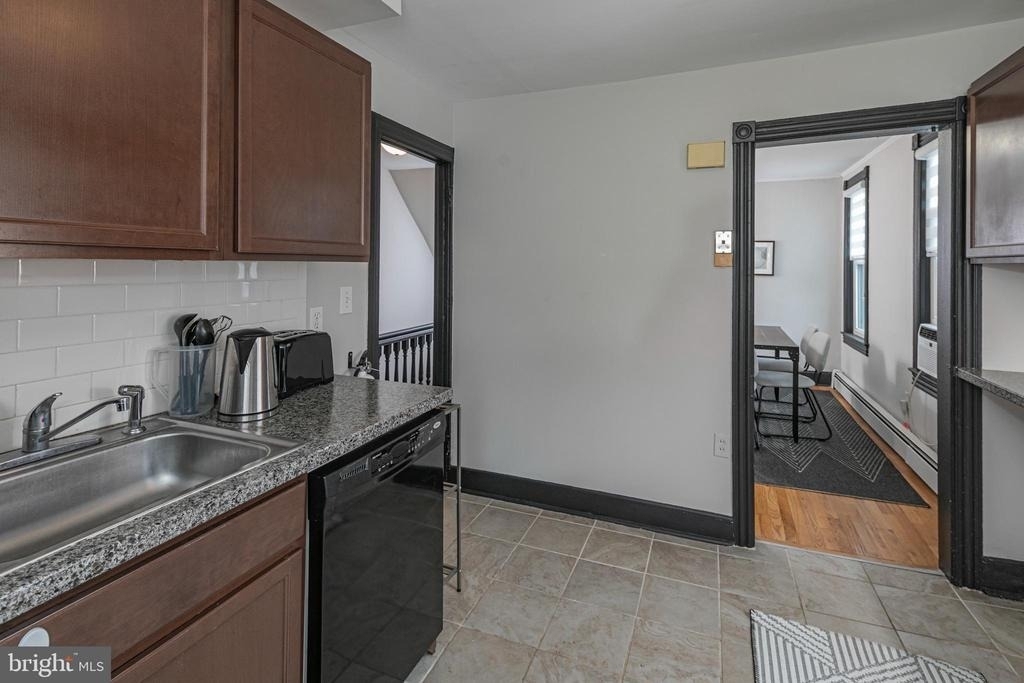 357 Nassau Street - Photo 5