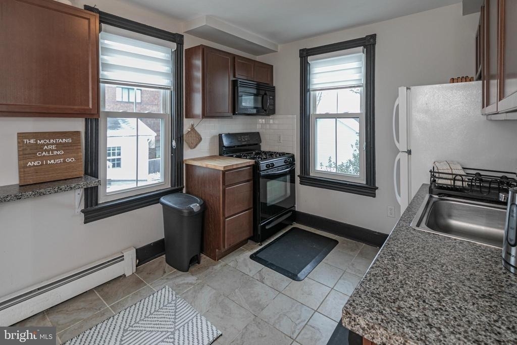 357 Nassau Street - Photo 4