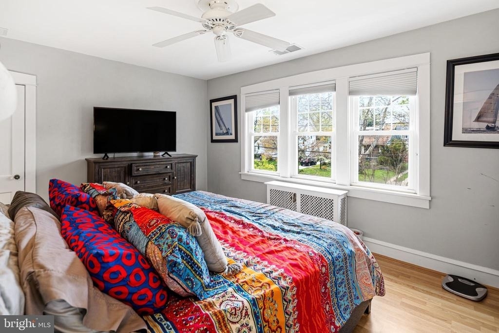 256 Hawthorne Avenue - Photo 12
