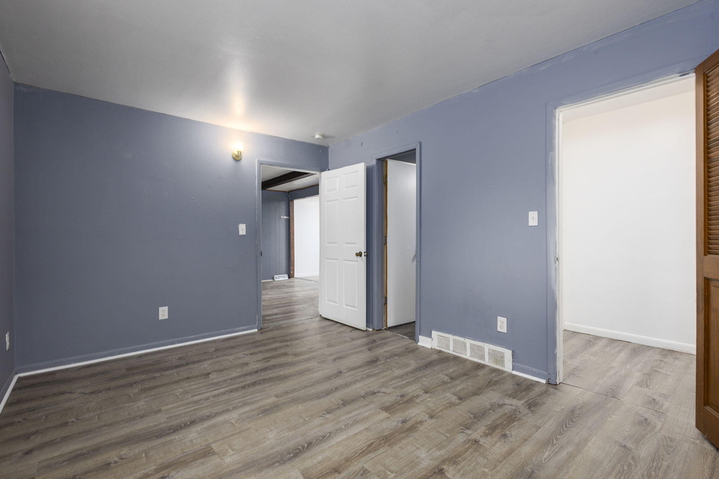 19435 Mccormick Street - Photo 17