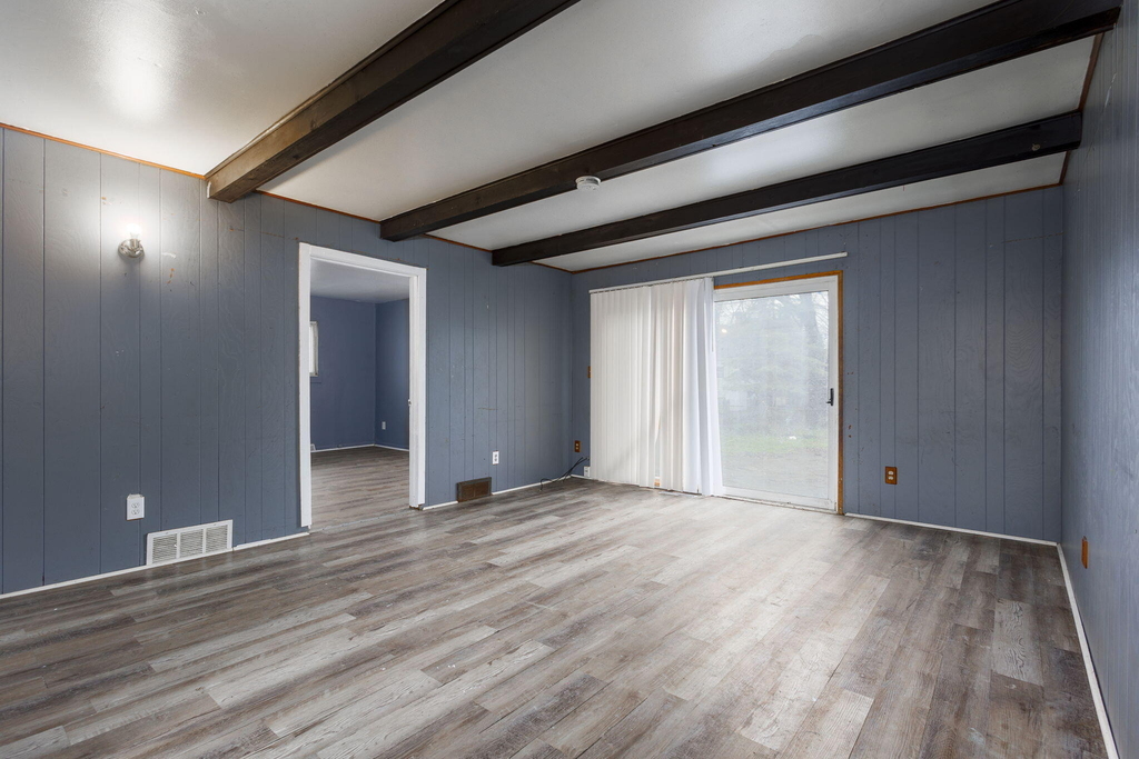 19435 Mccormick Street - Photo 7