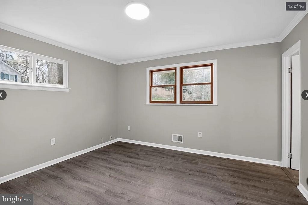 8512 Rose Marie Drive - Photo 11