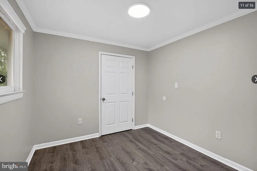 8512 Rose Marie Drive - Photo 10