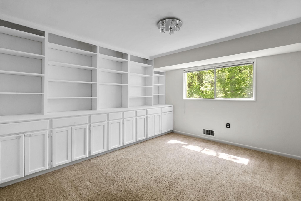 10643 Weymouth Street - Photo 23