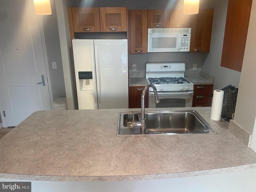 5750 Bou Avenue - Photo 4