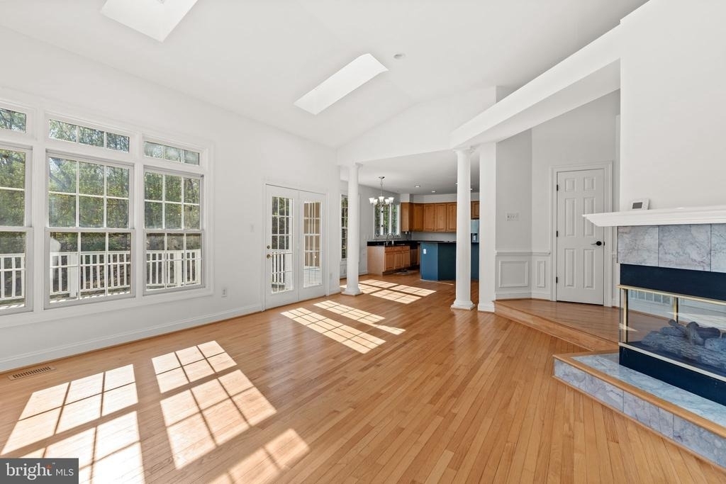 14216 Cervantes Avenue - Photo 8