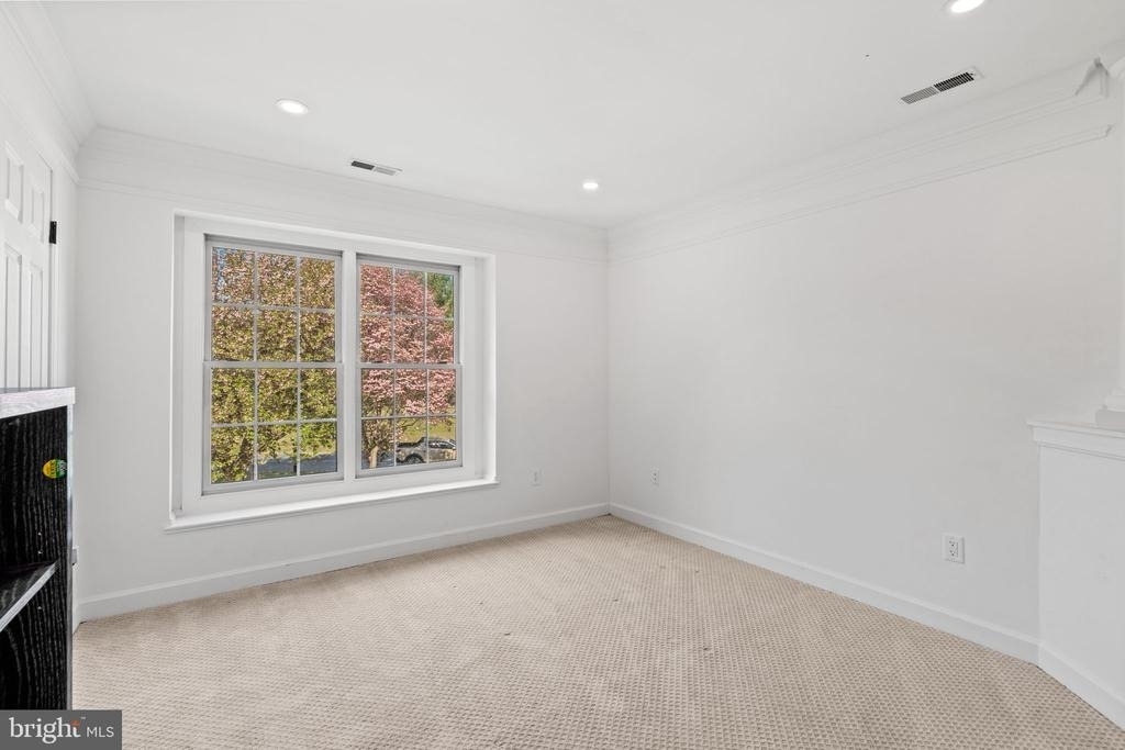 14216 Cervantes Avenue - Photo 27