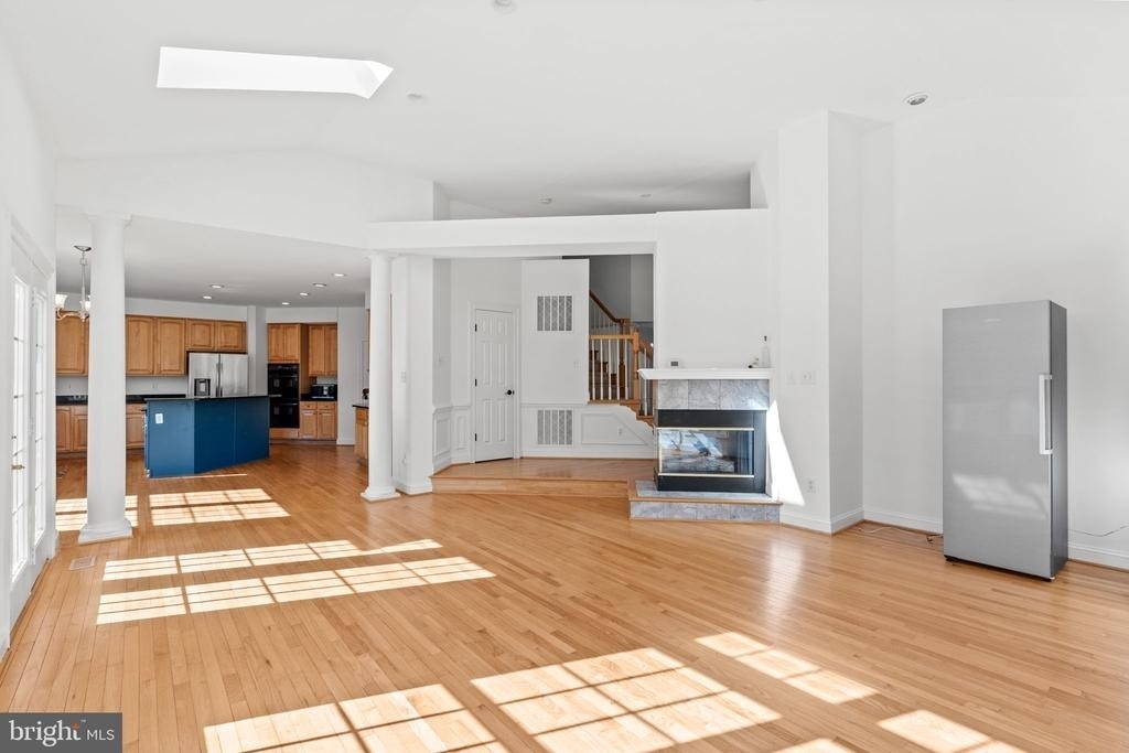 14216 Cervantes Avenue - Photo 4